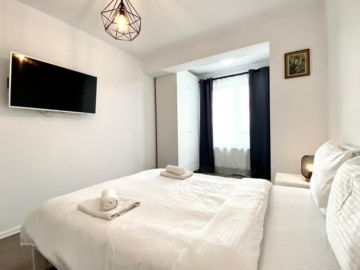 Astoria Apartment - Pet Friendly Brasov Exterior photo