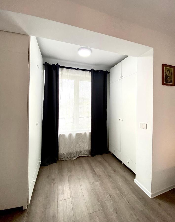 Astoria Apartment - Pet Friendly Brasov Exterior photo